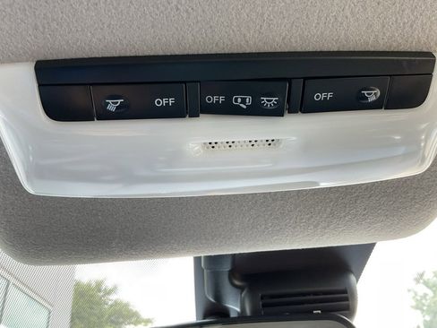 New 2025 Nissan Versa SV w/ Trunk Package image 26