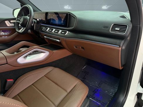 Used 2024 Mercedes-Benz GLS 450 4MATIC w/ AMG Line Exterior image 21