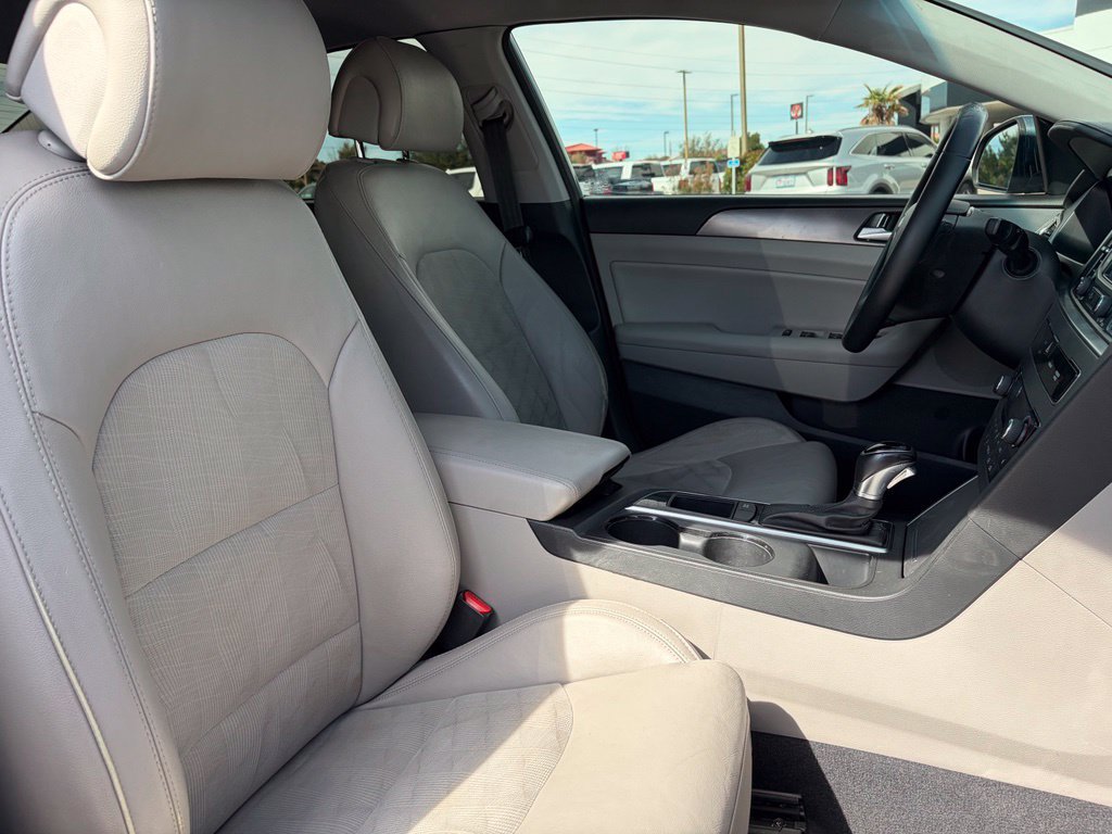 Used 2015 Hyundai Sonata Sport w/ Option Group 03 FWD image 34