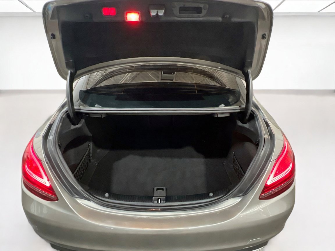Used 2020 Mercedes-Benz C 300 Sedan image 20