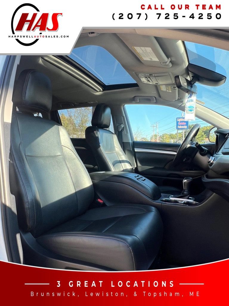Used 2019 Toyota Highlander XLE AWD/4WD image 15