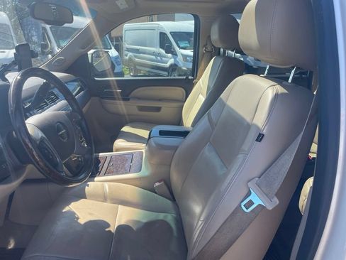 Used 2012 GMC Yukon XL Denali AWD/4WD image 9