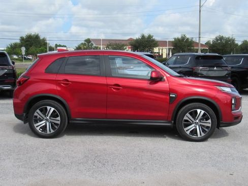 Used 2024 Mitsubishi Outlander Sport ES AWD/4WD image 3