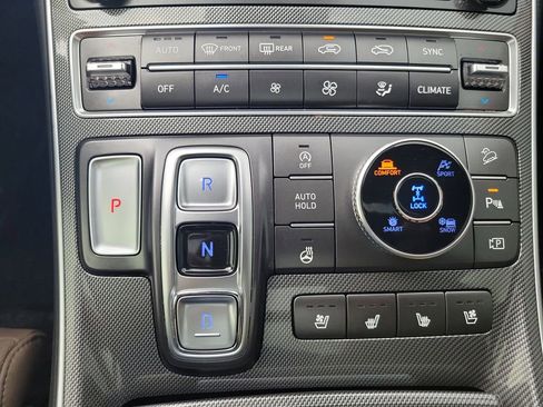 Used 2023 Hyundai Santa Fe Limited AWD/4WD image 25