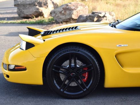 Used 2003 Chevrolet Corvette Z06 w/ Memory Package, 3 Drivers RWD image 18