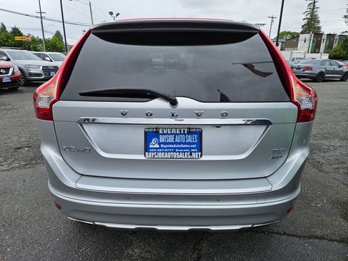 Used 2015 Volvo XC60 T5 AWD/4WD image 4