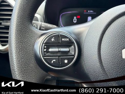 Certified 2023 Kia Soul LX w/ Option Group 015 FWD image 29