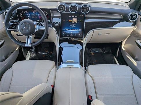 Used 2026 Mercedes-Benz GLC 300 4MATIC image 18