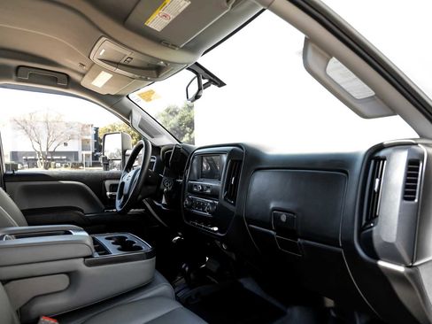 Used 2019 Chevrolet Silverado 3500 W/T w/ WT Convenience Package image 15