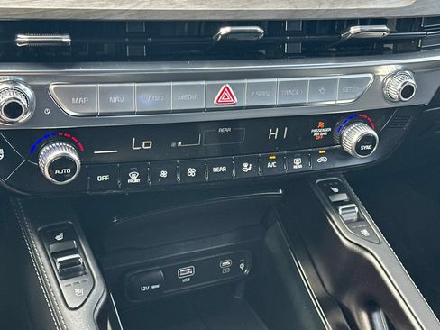 Certified 2025 Kia Telluride SX Prestige X-Line AWD/4WD image 21