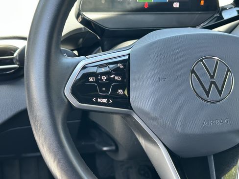 Used 2024 Volkswagen ID.4 2WD image 28