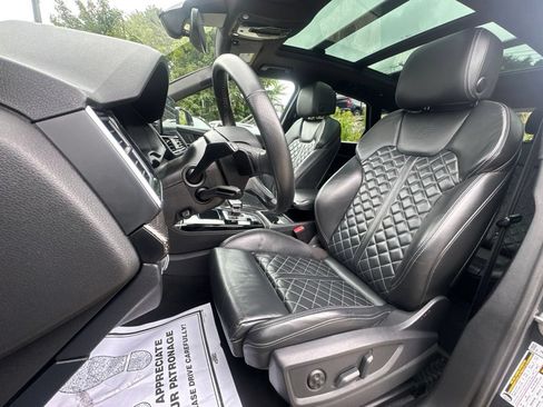 Used 2023 Audi SQ5 Premium Plus w/ Premium Plus Package AWD/4WD image 14