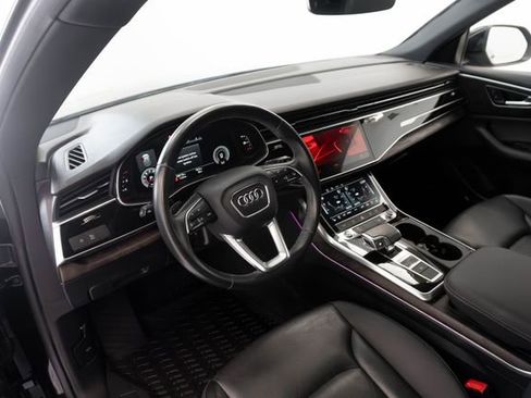 Used 2021 Audi Q8 Premium Plus w/ Premium Plus Package AWD/4WD image 3