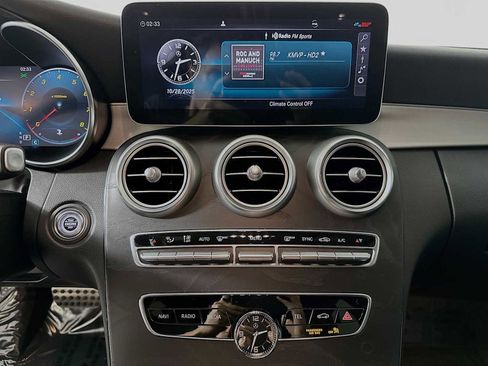 Used 2020 Mercedes-Benz C 300 Sedan image 16