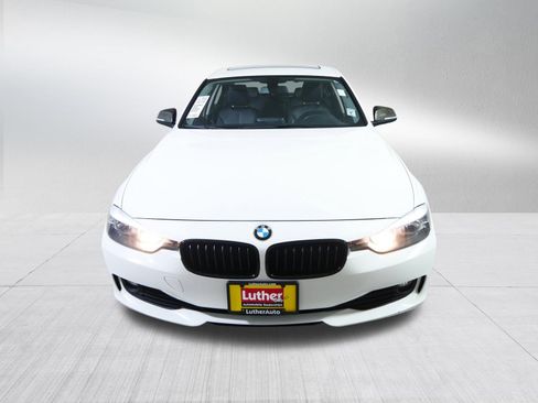 Used 2015 BMW 320i xDrive Sedan AWD/4WD image 2