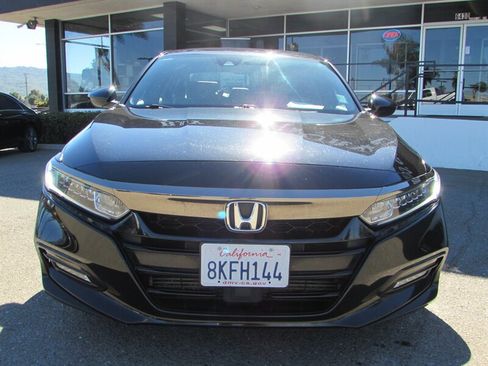 Used 2019 Honda Accord Sport image 2