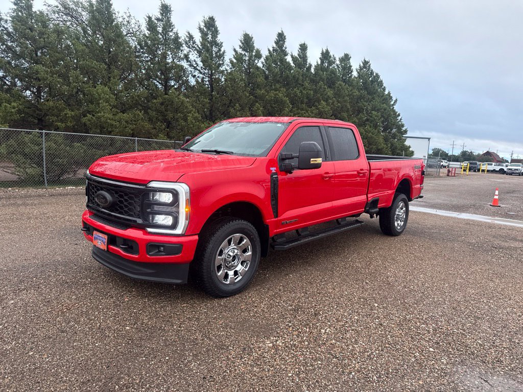 Used 2026 Ford F350 Lariat w/ Black Appearance Package AWD/4WD image 2