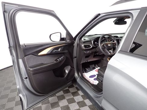 Used 2023 Chevrolet TrailBlazer ACTIV w/ Convenience Package AWD/4WD image 18