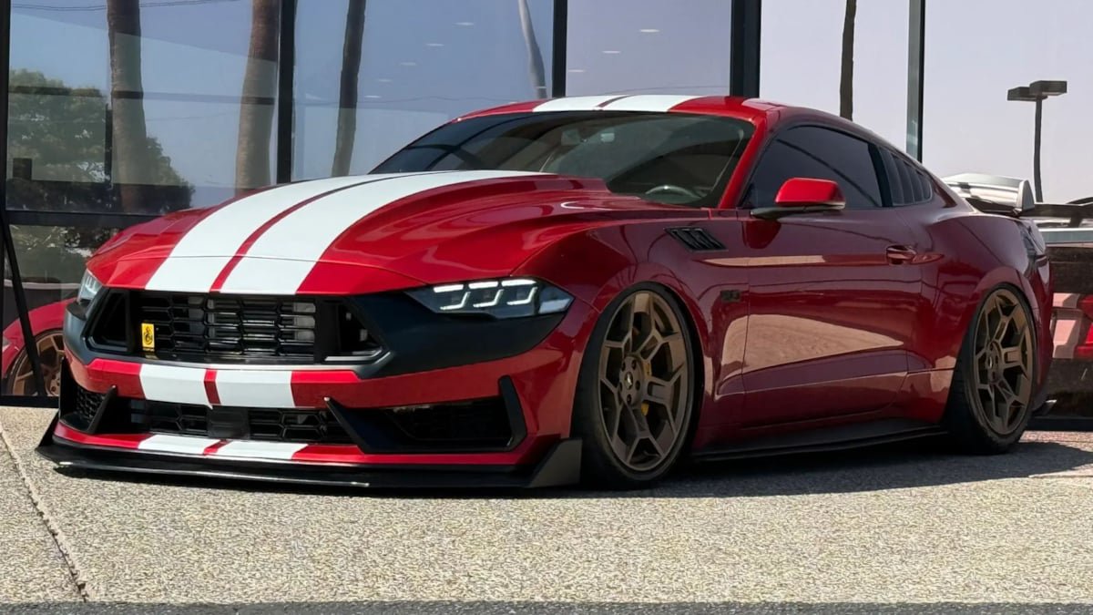 Used 2020 Ford Mustang GT Premium w/ GT Performance Package RWD image 5