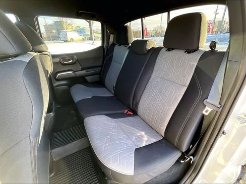 Certified 2023 Toyota Tacoma TRD Sport w/ Technology Package image 20