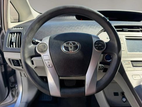 Used 2014 Toyota Prius Two FWD image 20