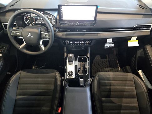 New 2025 Mitsubishi Outlander Trail Edition image 21