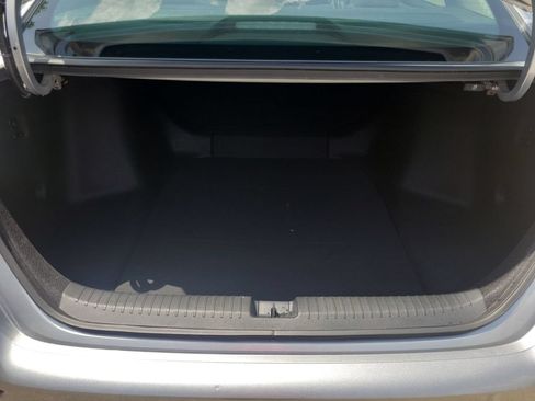 Used 2025 Honda Accord LX image 30