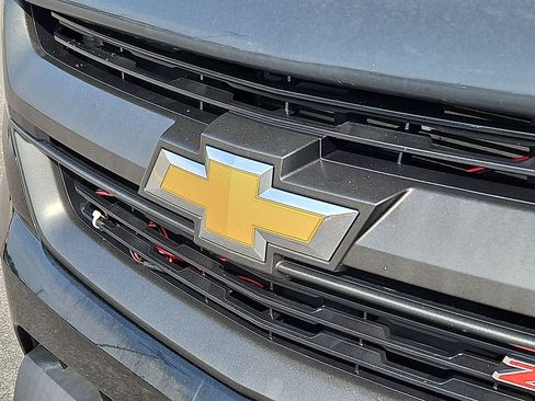 Used 2016 Chevrolet Colorado Z71 AWD/4WD image 34