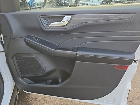 New 2026 Ford Escape SE w/ PHEV Premium Package image 46