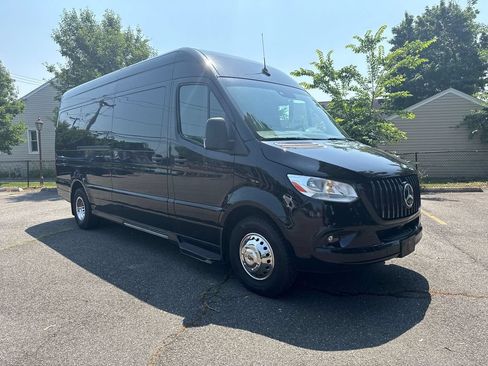 Used 2021 Mercedes-Benz Sprinter 3500 image 10