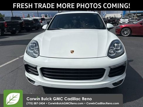 Used 2017 Porsche Cayenne S AWD/4WD image 2