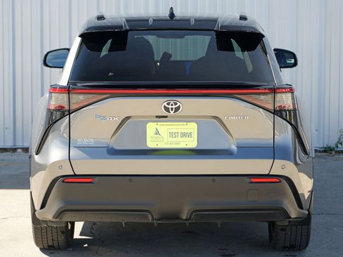 Used 2023 Toyota bZ4X Limited image 50