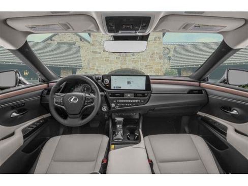 Used 2023 Lexus ES 300h w/ Premium Package image 8