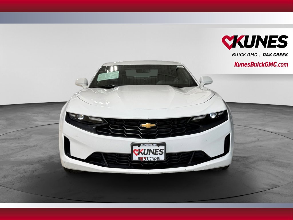 Used 2023 Chevrolet Camaro LT RWD image 3