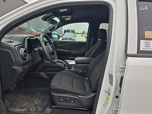 Used 2024 Chevrolet Colorado Trail Boss w/ Advanced Trailering Package AWD/4WD image 10