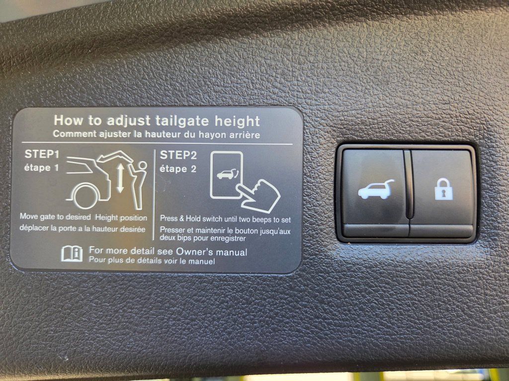 Used 2024 INFINITI QX55 Luxe w/ Cargo Package AWD/4WD image 14