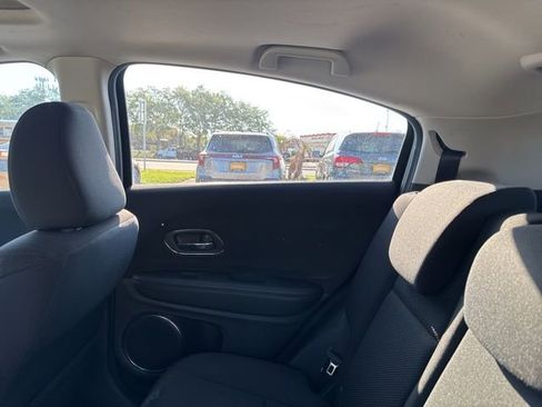 Used 2017 Honda HR-V EX image 20