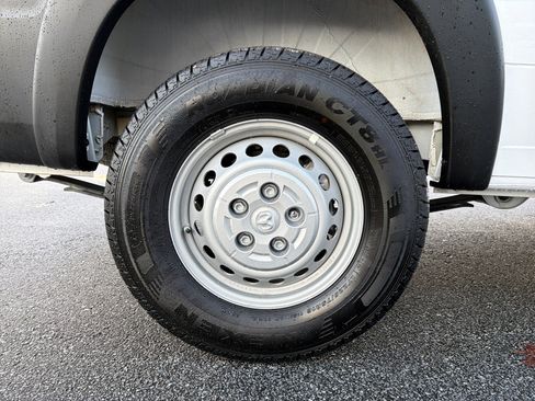 Used 2025 RAM ProMaster 3500 w/ Convenience Group image 17