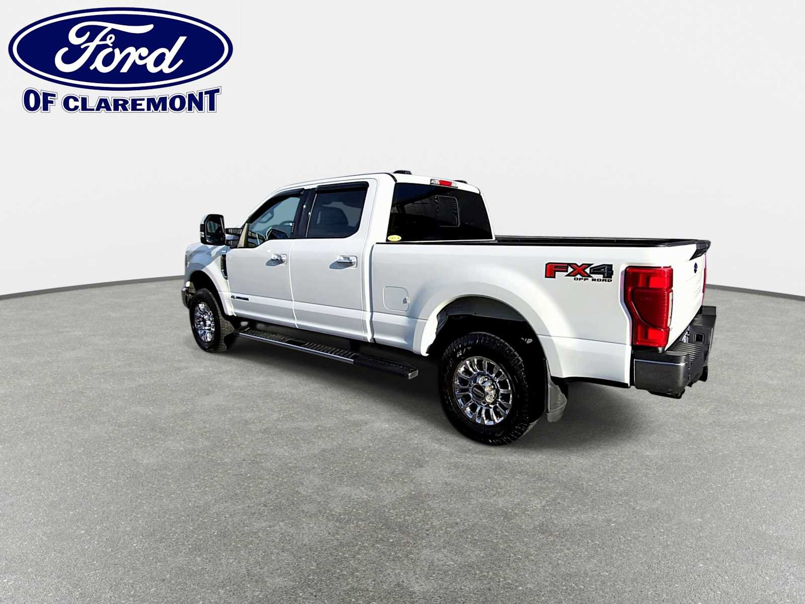 Used 2022 Ford F350 Lariat w/ Lariat Ultimate Package AWD/4WD image 6