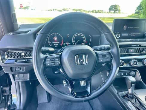 Used 2025 Honda Civic Sport image 17