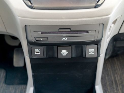Used 2024 Honda Odyssey Elite image 53