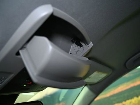 Used 2024 Toyota Camry SE image 38