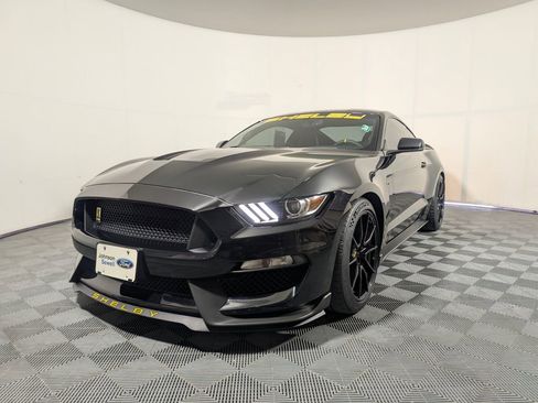Used 2019 Ford Mustang Shelby GT350 w/ Technology Package image 4
