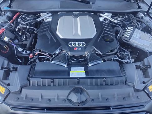 Used 2021 Audi RS 7 Sportback w/ Carbon Optic Package image 15