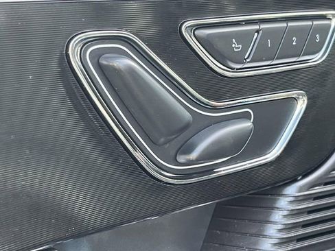 Used 2022 Lincoln Corsair AWD w/ Premium Package image 16