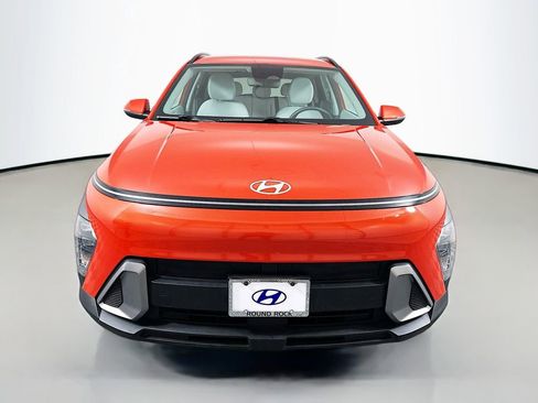Certified 2025 Hyundai Kona SEL image 2