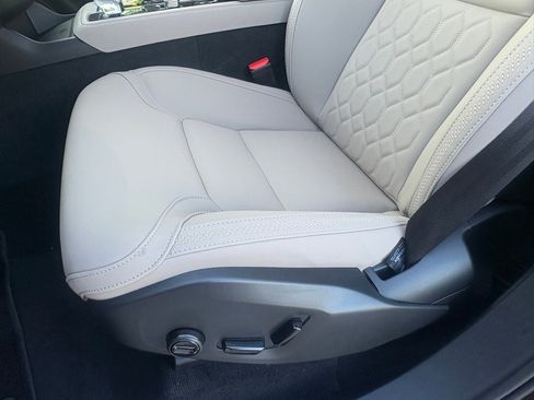 New 2026 Volvo XC90 B5 Plus image 18