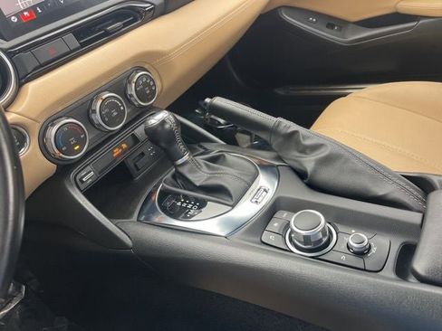 Used 2020 MAZDA MX-5 Miata RF Grand Touring RWD image 28