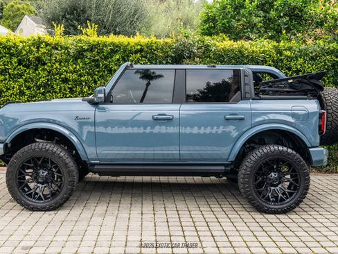 Used 2023 Ford Bronco Outer Banks AWD/4WD image 3