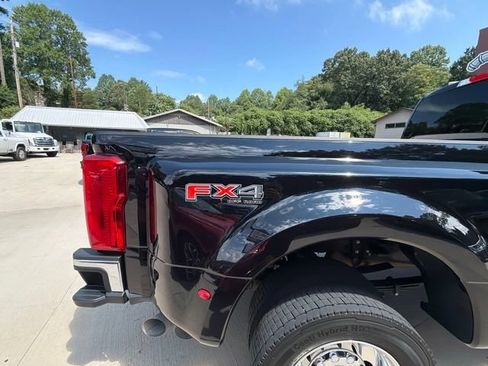 Used 2023 Ford F450 XLT w/ FX4 Off-Road Package AWD/4WD image 19